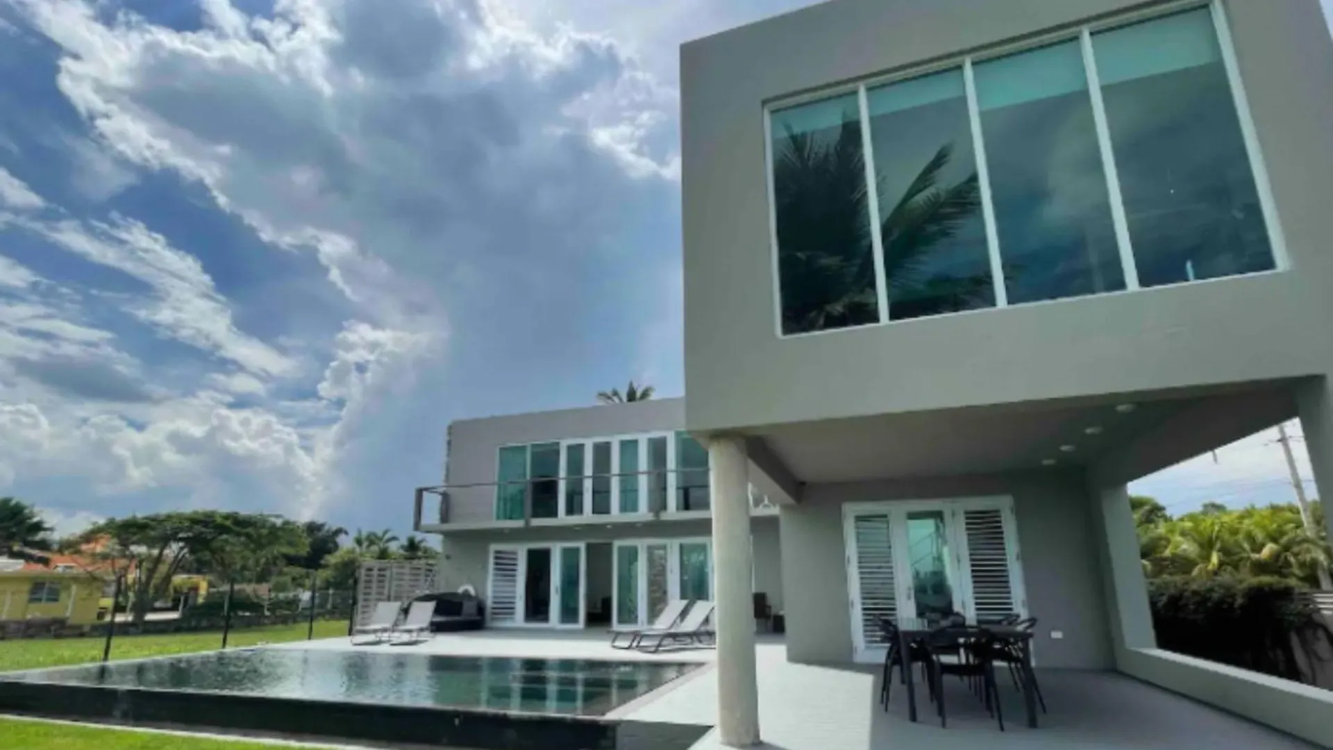 Aparthotel Casa Campestre Frente A La Playa Puerto Rico Trujillo Alto Puerto Rico
